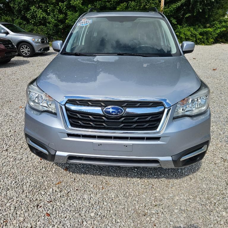 2017 Subaru Forester 2.5i Premium - Image 2