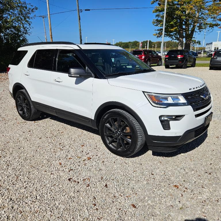 Photo 3 of 2019 Ford Explorer XLT