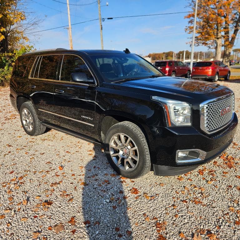 2017 GMC Yukon Denali - Image 3